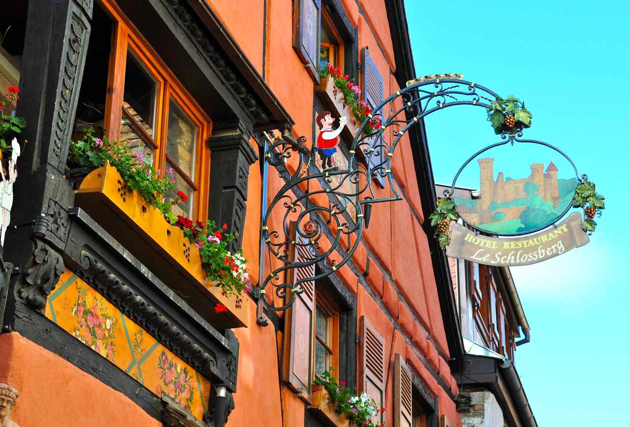 Belle fenêtre et belle enseigne, Zellenberg